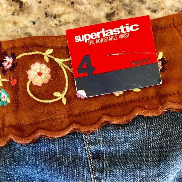 NWT Gap Kids Denim & Embroidered Suede Skirt, sz 4 - Picture 4 of 7